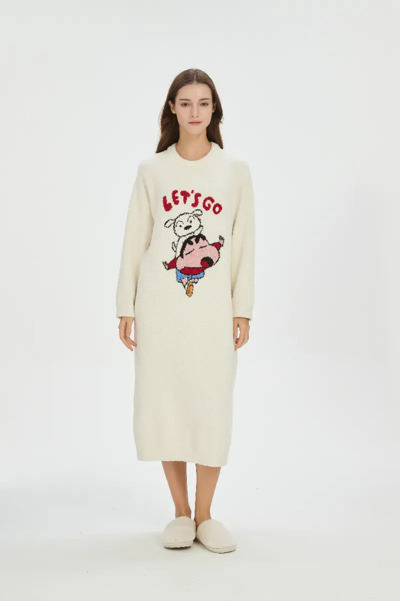 Beige-farget flanell nattkjole for kvinner Beige-farget flanell nattkjole for kvinner