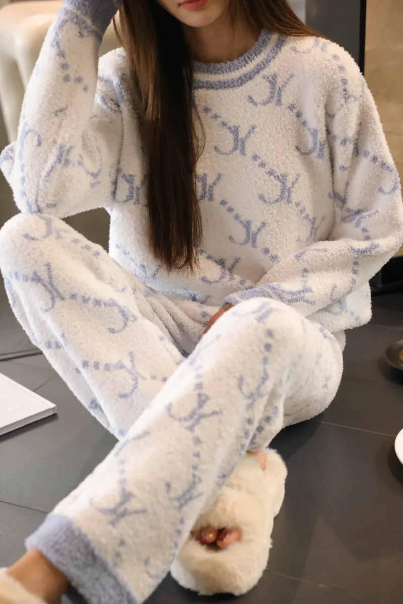 Myk fleece pyjamas for kvinner